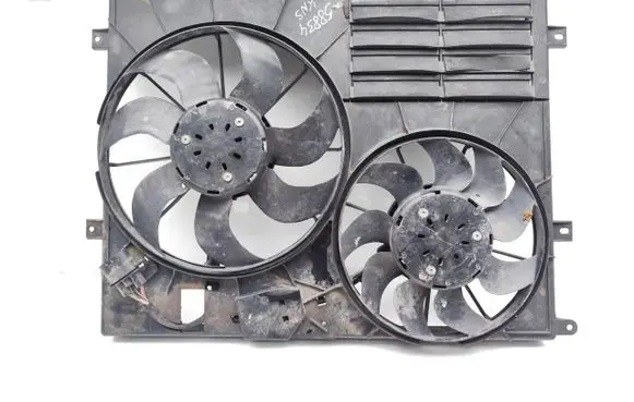 Seat Alhambra (Mk2) Radiator cooling fan shroud 7N0121207