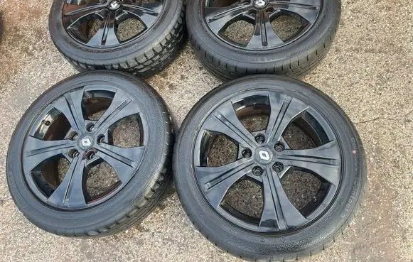 Renault Megane III R17 alloy rim 403000051R