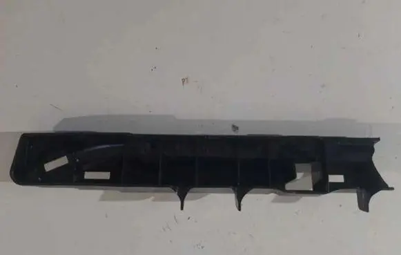 Tesla Model Y Fender mounting bracket