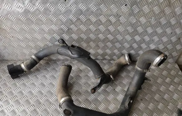Skoda Roomster (5J) Intercooler hose/pipe 6R0145770G 6R0145770H 03L131111J