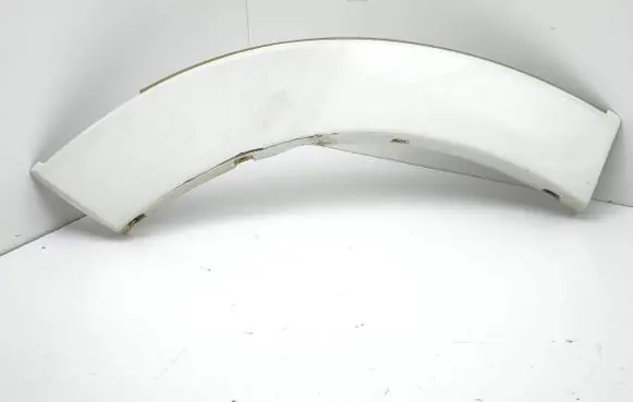 Mitsubishi Pajero Rear arch trim