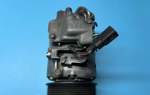 Skoda Fabia Mk1 (6Y) Air conditioning (A/C) compressor (pump) 6Q0820808E 447190-8904
