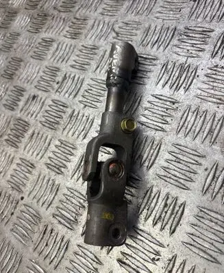 Toyota Avensis T250 Steering column universal joint 
