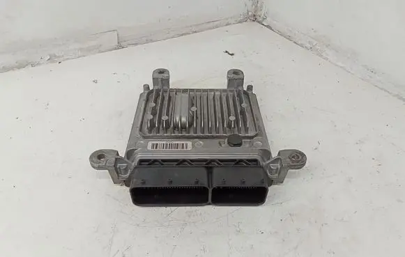 Mercedes-Benz E W212 Engine control unit/module A6519007500 A0064461540