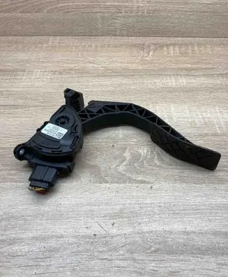 Audi A4 S4 B8 8K Accelerator throttle pedal 8K1721523 6PV00950500