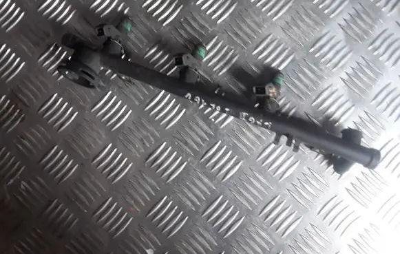 Renault Scenic II - Grand scenic II Fuel main line pipe 7700107405 H028797
