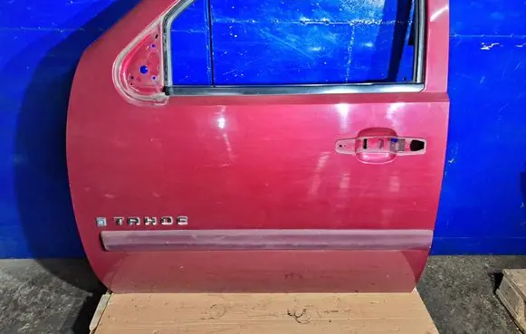 Chevrolet Tahoe Front door FRONTLEFTDOOR