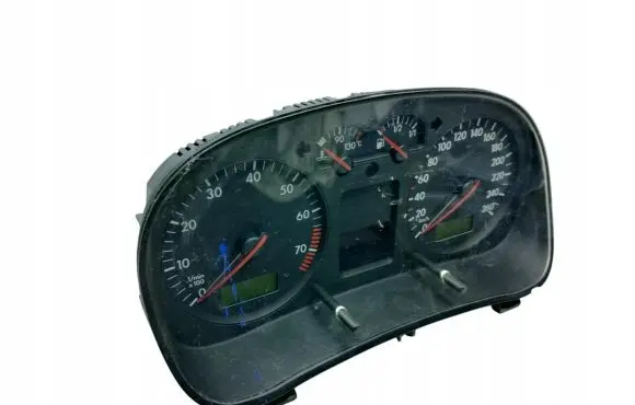 Volkswagen Golf IV Speedometer (instrument cluster) 1J0920822A