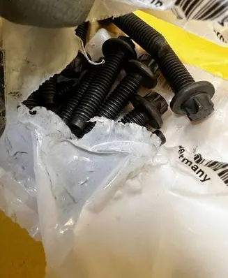 BMW X3 E83 Turbo system vacuum part 11418612615 8612615