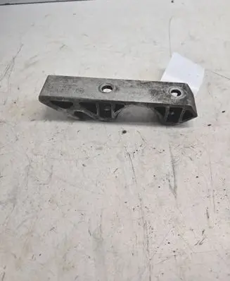 Audi Q7 4L Sway bar bush bracket, front 7L0411063B
