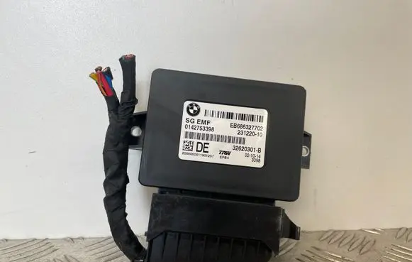 BMW 5 F10 F11 Hand brake control module 6863277 0142753398
