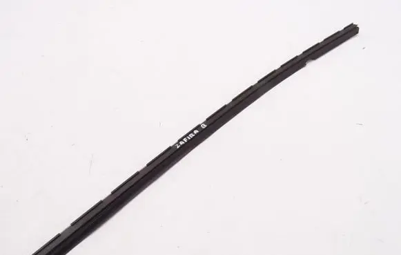 Opel Zafira B Front door windshield rail 498166255