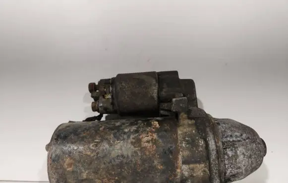 Mercedes-Benz Vito Viano W638 Starter motor 1005821753