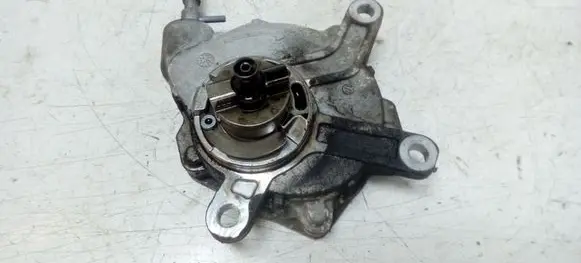 Toyota Avensis T250 Vacuum pump 19010739