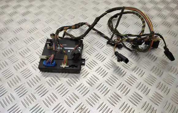 Mercedes-Benz Sprinter W906 Door control unit/module A9064461232