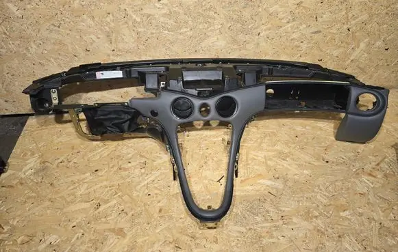 Dashboard lower bottom trim panel