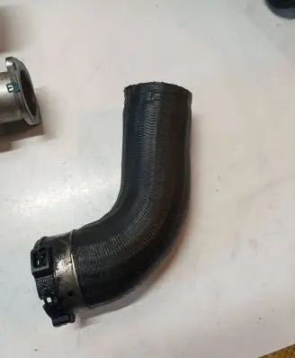 Volvo XC60 Intercooler hose/pipe 31370286