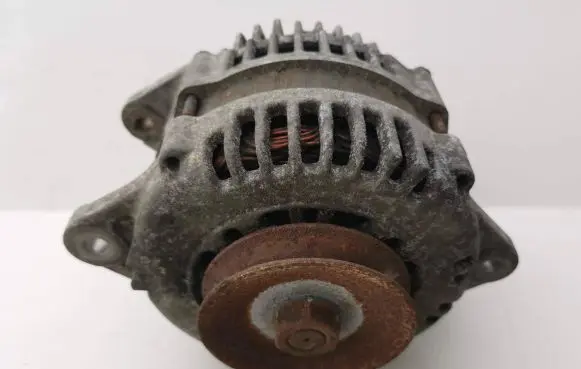 Nissan Almera N16 Generator/alternator 23100BN300 12V100A LR1100724