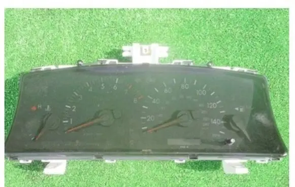 Toyota Corolla Verso E121 Speedometer (instrument cluster)