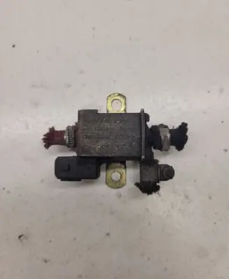 Seat Ibiza II (6k) Turbo solenoid valve 028906283F