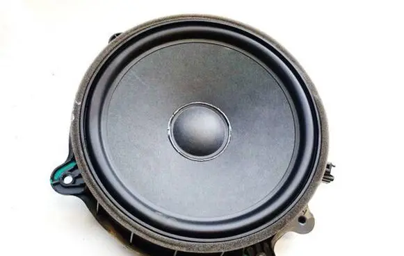 Tesla Model Y Front door speaker 107974400e 1079744-00-e