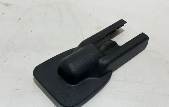 Toyota Highlander XU70 Rear seat rail trim cover 721580E140