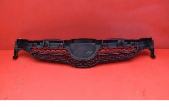Toyota Auris 150 Front grill 5311102390