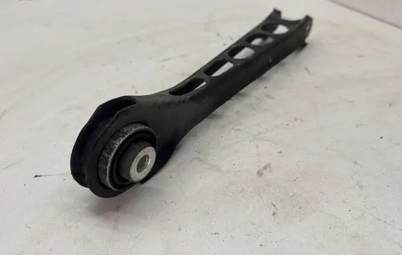 Chevrolet Camaro Rear suspension control arm 23415095 23358468 86804916