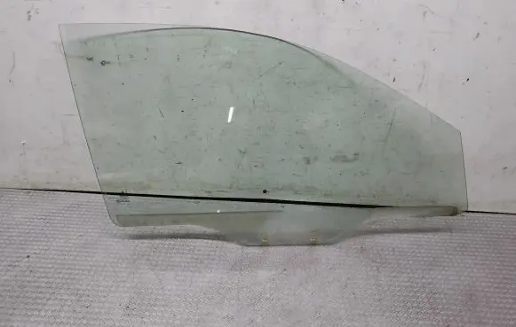 Mitsubishi Space Star Front door window glass four-door
