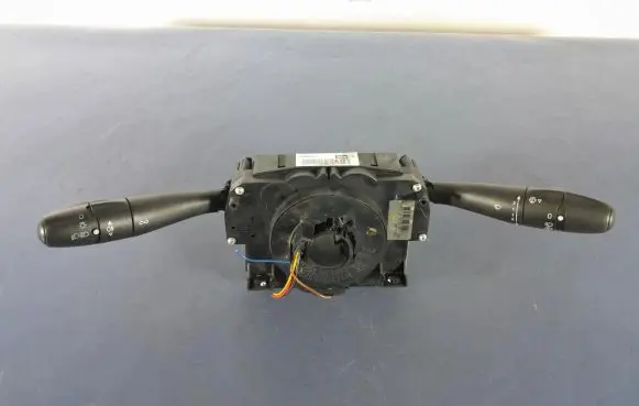 Peugeot 207 CC Other switches/knobs/shifts 96661304XT