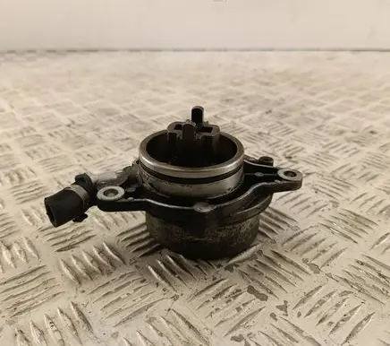 BMW X5 E70 Vacuum pump 
