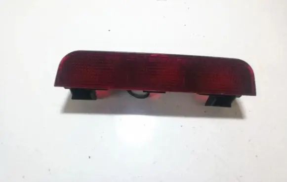 Mitsubishi Pajero Third/center stoplight p0223