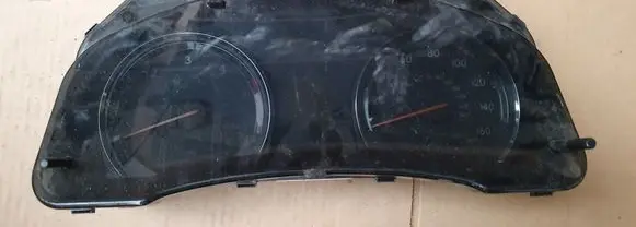 Toyota Avensis T250 Speedometer (instrument cluster) 8380005K00 MB2574406777