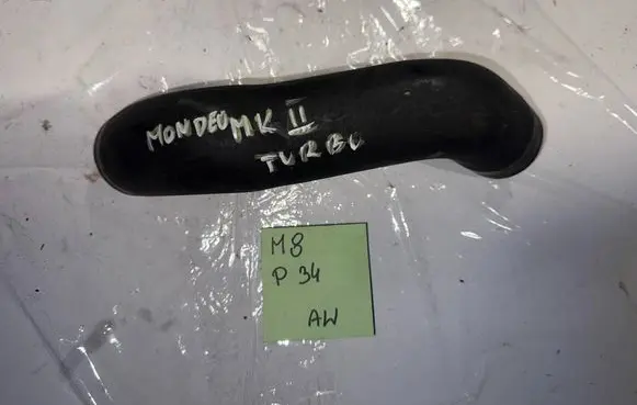Ford Mondeo MK II Air intake hose/pipe 