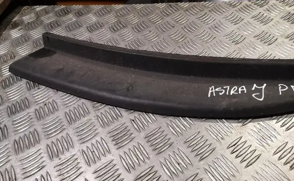 Opel Astra J Front bumper lip 