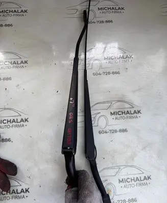 Volvo S80 Front wiper blade arm 900001212