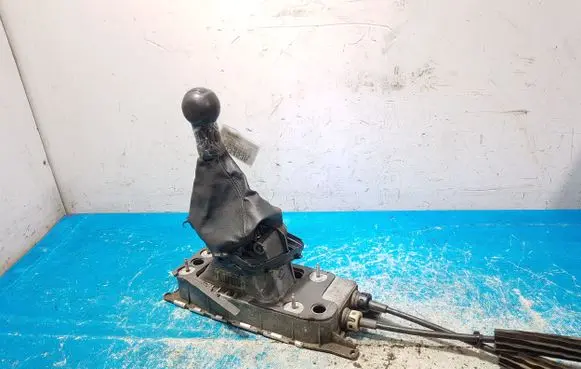 Seat Altea XL Gear selector/shifter in gearbox 1KO711061A