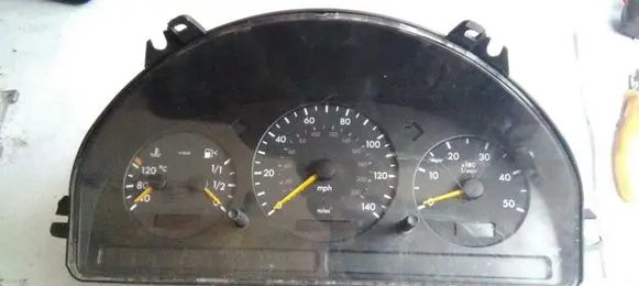 Mercedes-Benz ML W163 Speedometer (instrument cluster) A1635403111 123686828
