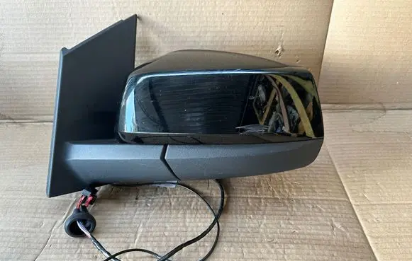 Volkswagen Caddy Front door electric wing mirror