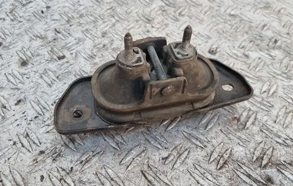 Chrysler Sebring (JS) Engine mount bracket 05085476AC 22219766