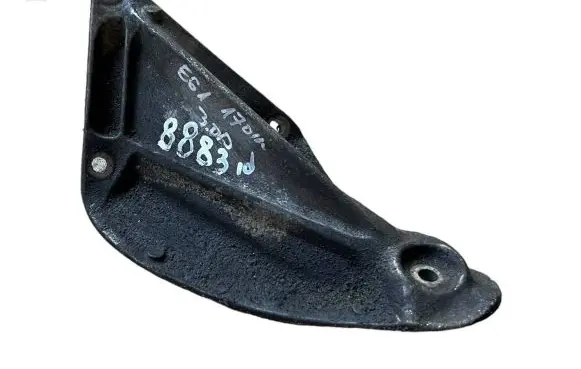 BMW 5 E60 E61 Engine mounting bracket 22116771069 6771069 13807410