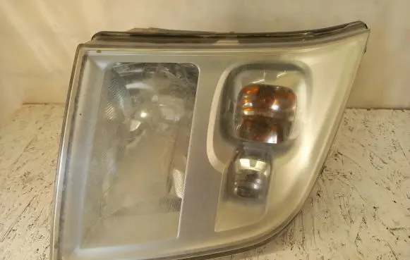 Ford Transit Headlight/headlamp 10090748