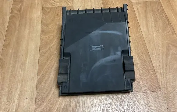 Fuse box cover
