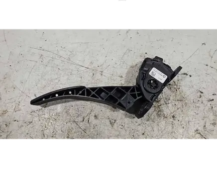 Chrysler Town & Country V Accelerator throttle pedal 05281225AA 6PV93390308