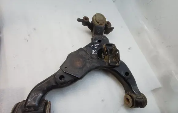 Toyota Land Cruiser (J150) Front lower control arm/wishbone