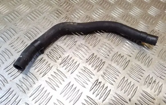 Toyota Avensis T270 Engine coolant pipe/hose
