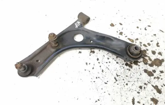 Peugeot 108 Front lower control arm/wishbone