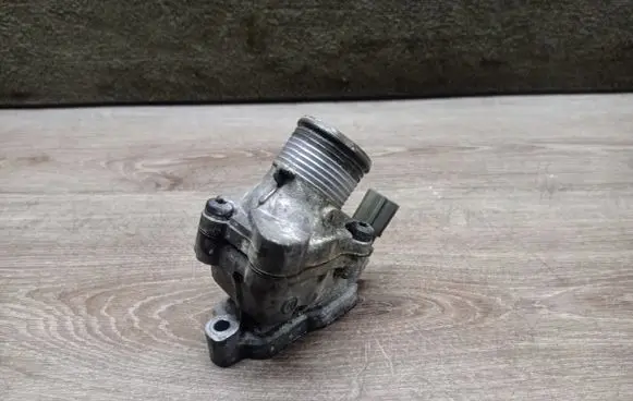 Thermostat/thermostat housing