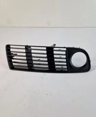 Front fog light trim/grill