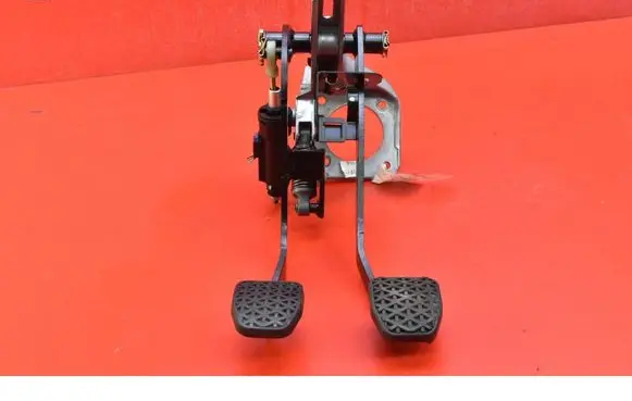 BMW X3 E83 Accelerator throttle pedal 3331335